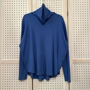 Aerie blue turtleneck sweater